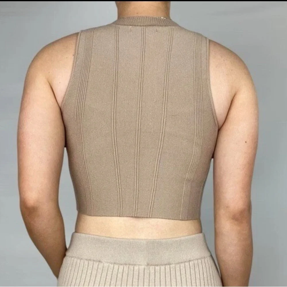All : ROW The Farrah Top Ribbed Fitted Crew Neck Strapless Crop Tank Top S - Picture 2 of 5